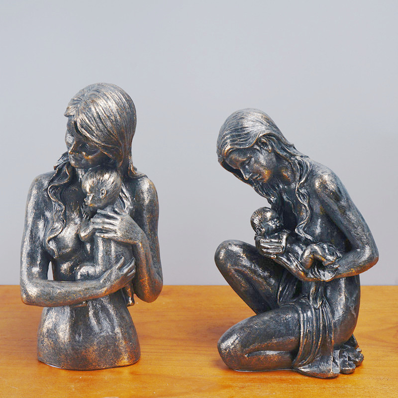 Resin Art Anniversary Gift - Mother Child Resin Sculpture Heartwarming Family