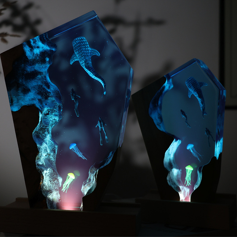 Resin Cave Whale Diver Desktop - Resin Art Anniversary Gift 리뷰 및 가격